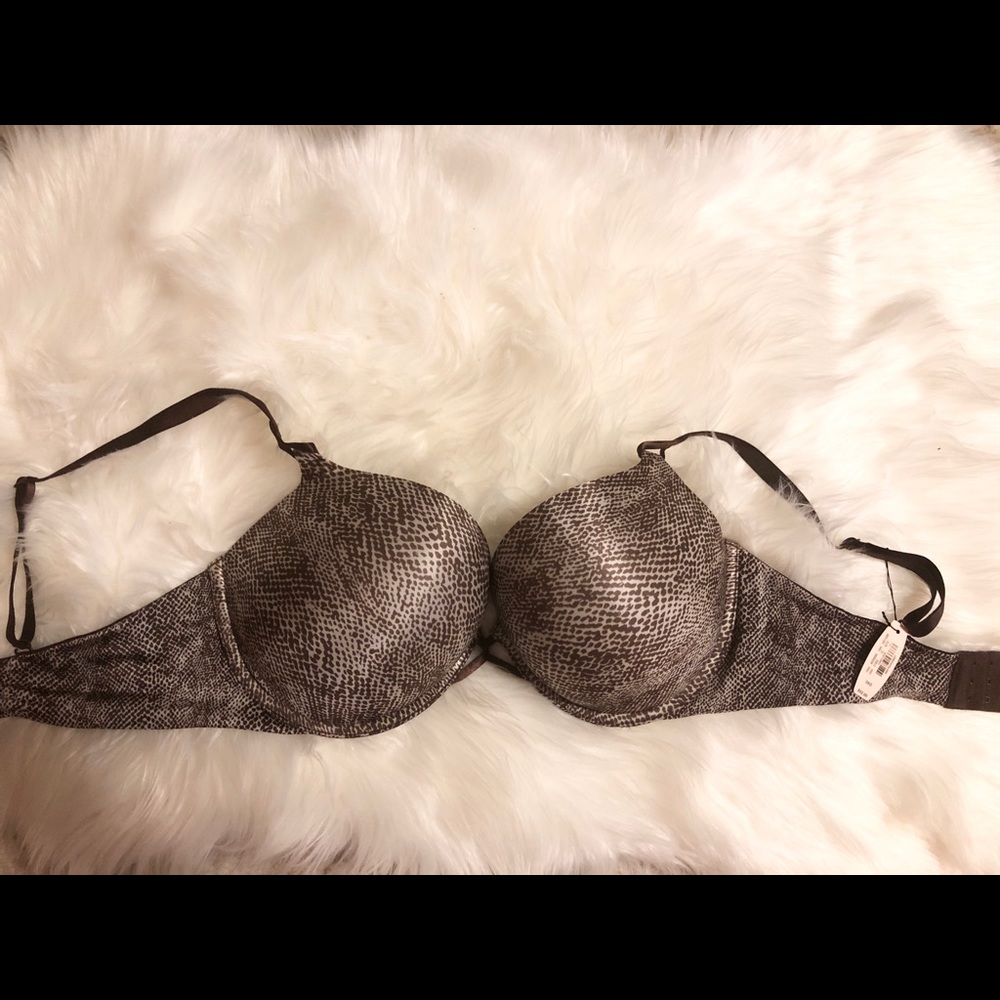 Victoria’s Secret Miraculous Plunge Bra